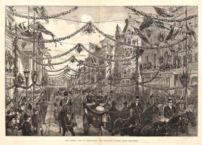 The Queen's visit to Birmingham :  The Procession passing along New Street